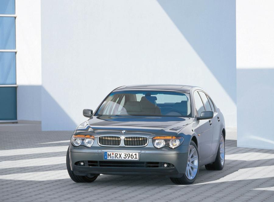  BMW 7-Series 2002 года  (фото 71 из 79)
